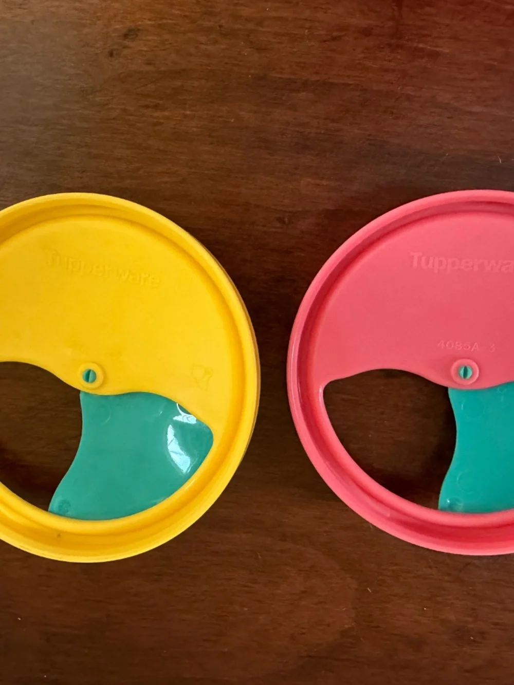 Vintage Tupperware Snack Be Nimble Purple Container Cup, Pink, Yellow, Teal Lid